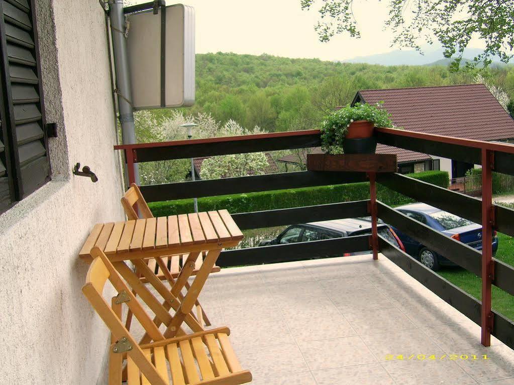 Vila Vuk Plitvička Jezera Buitenkant foto